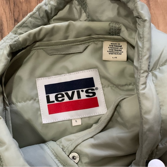 LEVI’S Edie Packable Light Puffer Jacket - Picture 9 of 12
